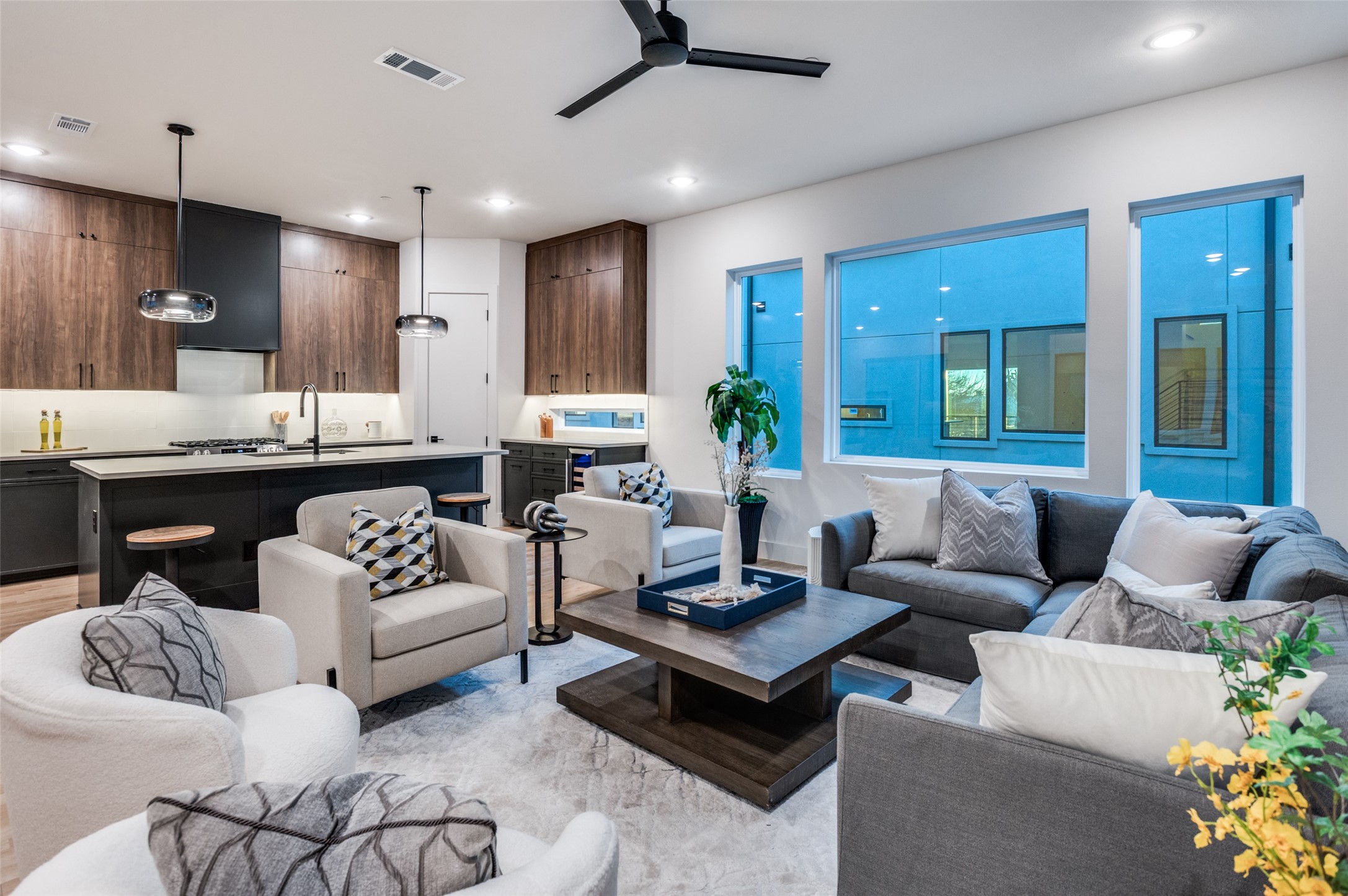 2906 Hawthorne Avenue Dallas TX 75219