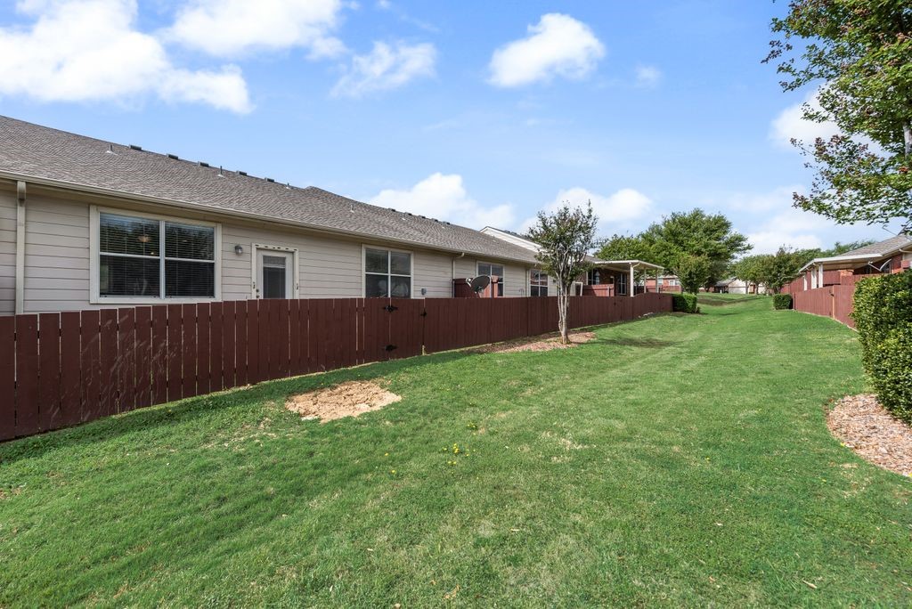 233 Heritage Hill Drive Lewisville TX 75067
