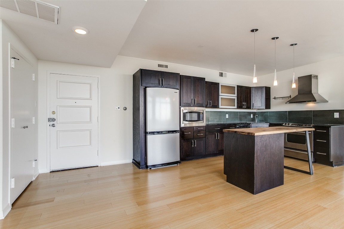 6211 W Northwest Highway Dallas TX 75225