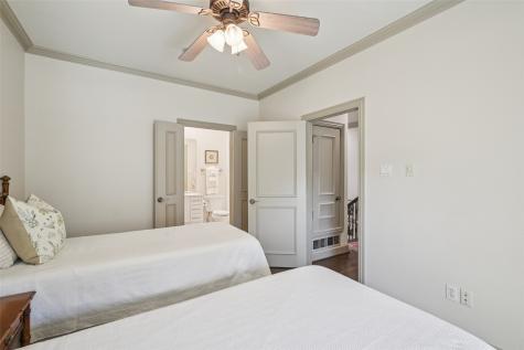 2705 Welborn Street Dallas TX 75219