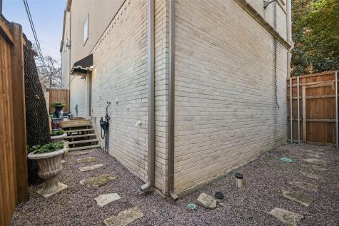 2705 Welborn Street Dallas TX 75219