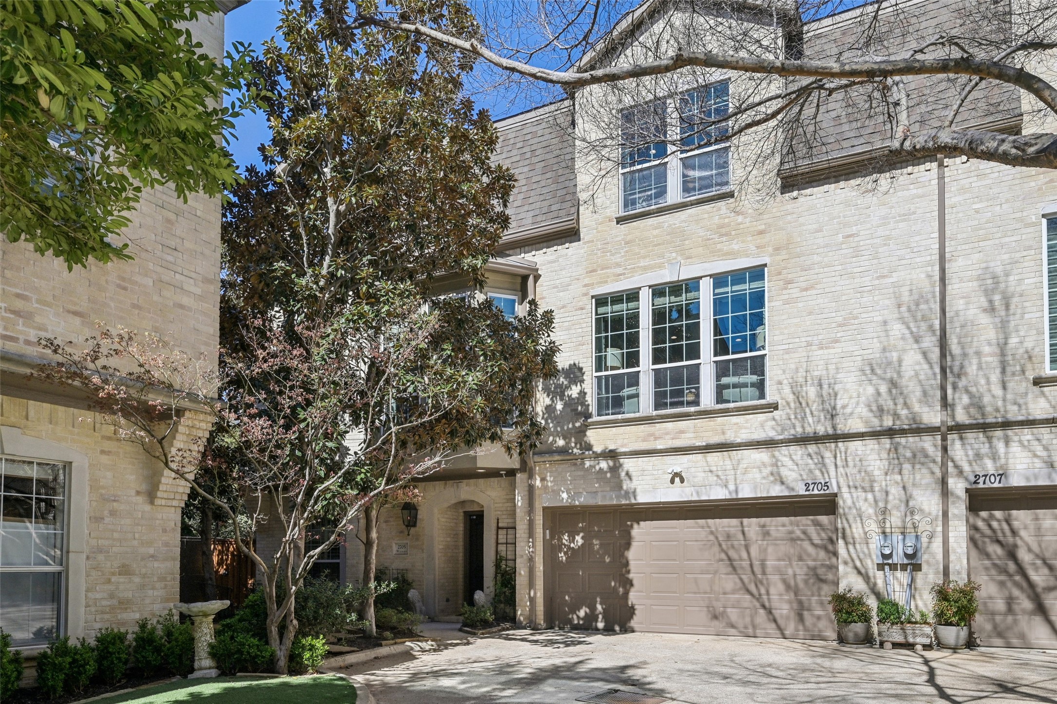 2705 Welborn Street Dallas TX 75219