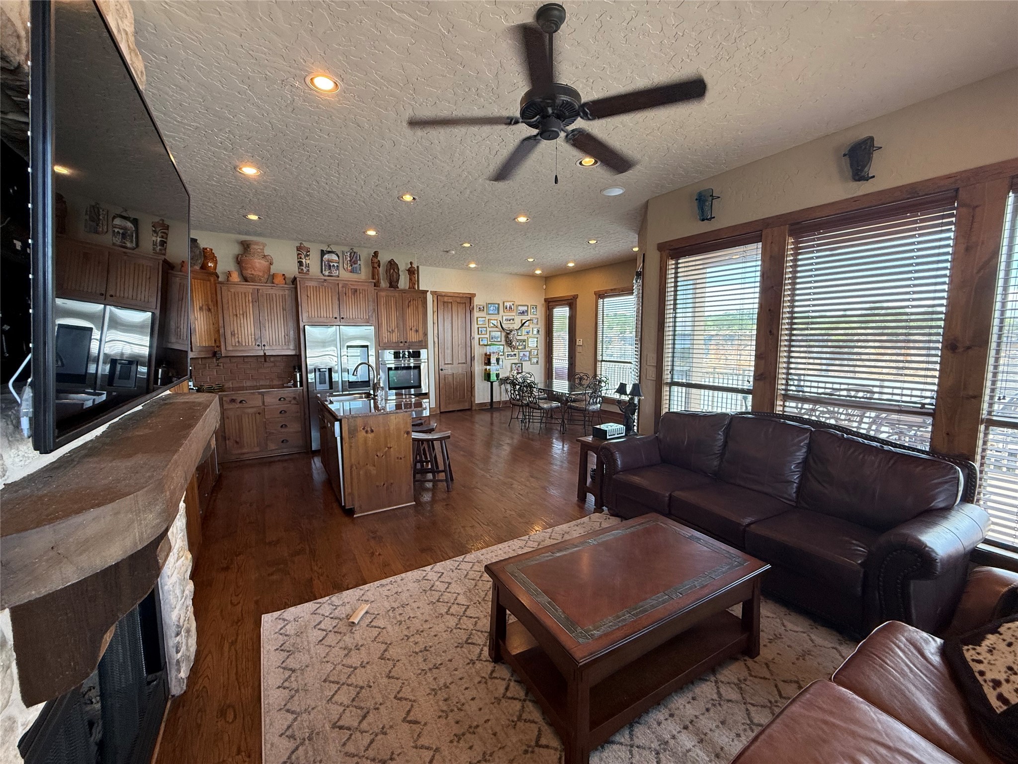 3003 Upcreek Alley Strawn TX 76475