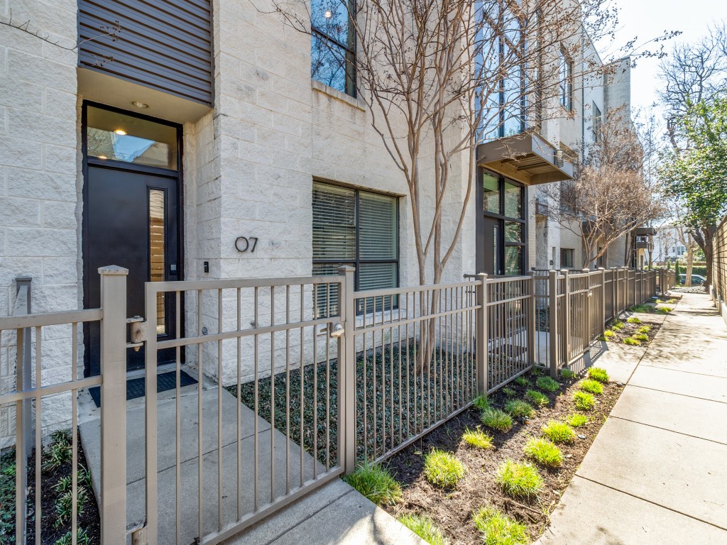 4111 Newton Avenue Dallas TX 75219