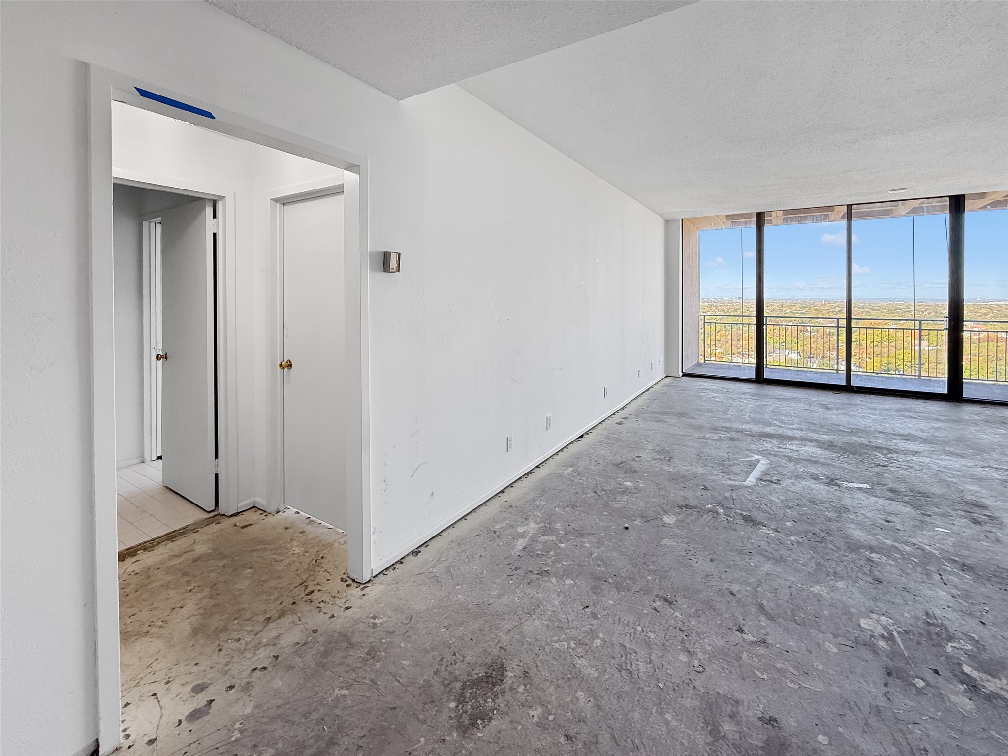 6335 W Northwest Highway Dallas TX 75225