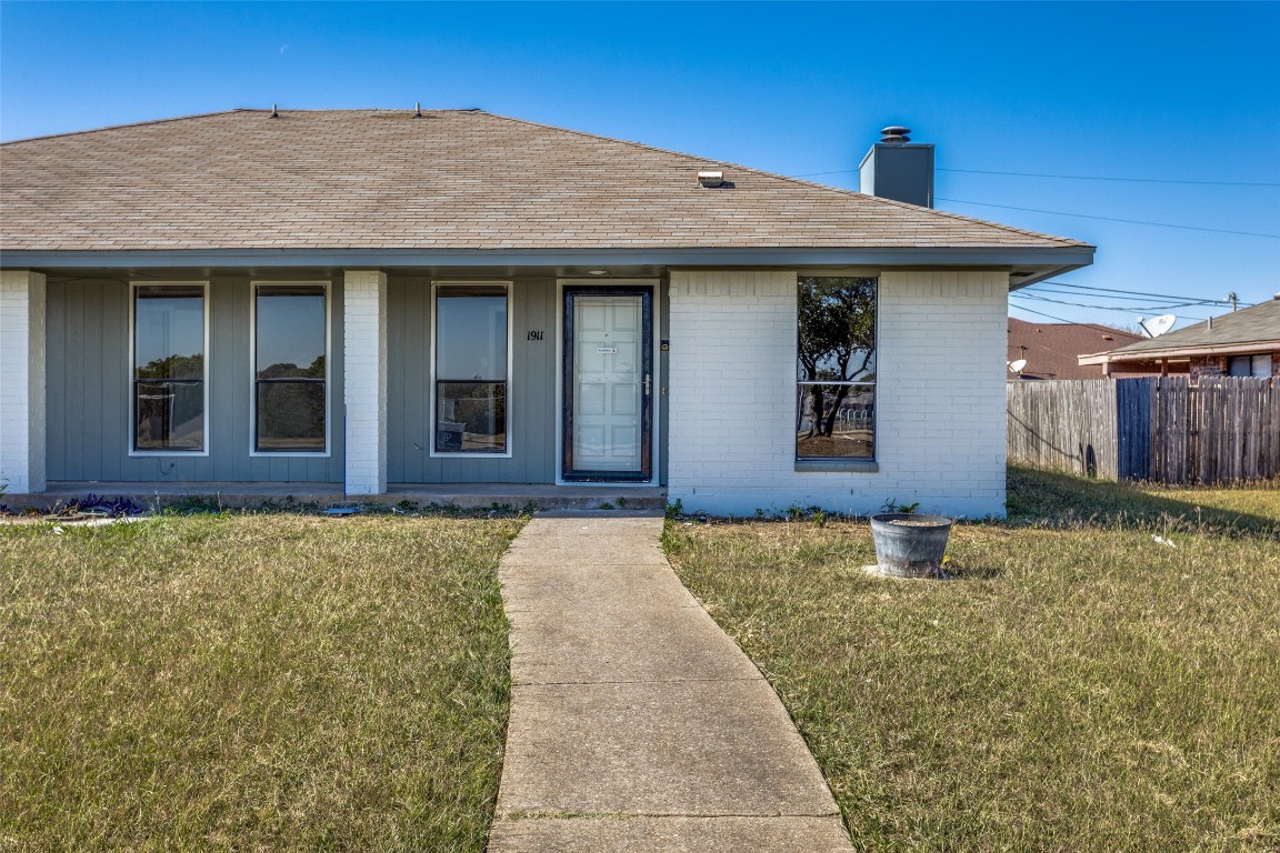 1913 Rew Avenue Duncanville TX 75137