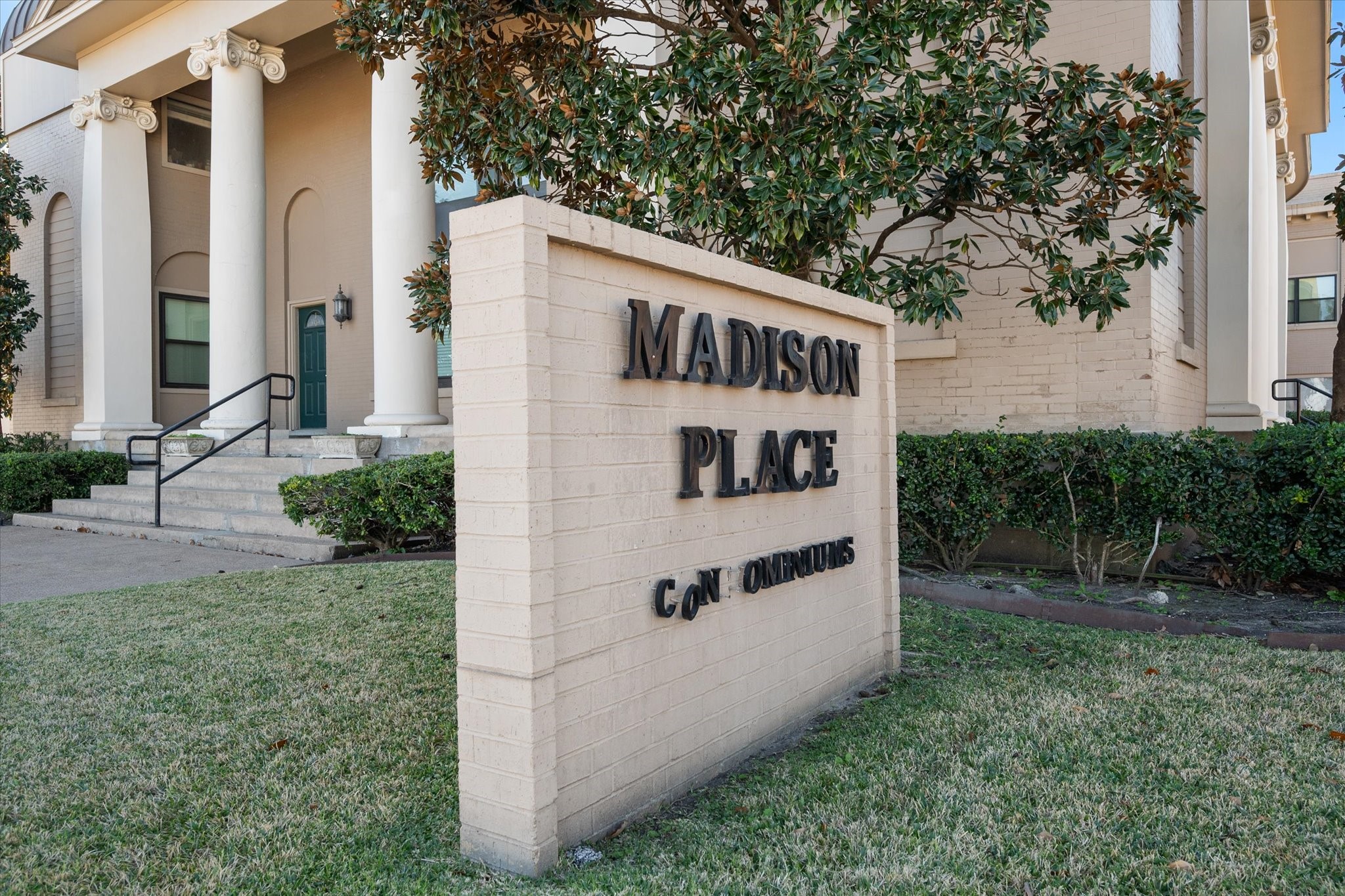 603 W 6th Avenue Corsicana TX 75110