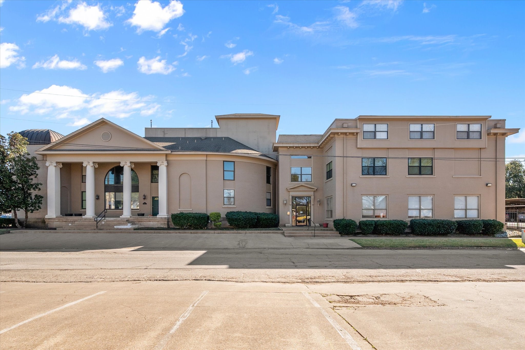 603 W 6th Avenue Corsicana TX 75110