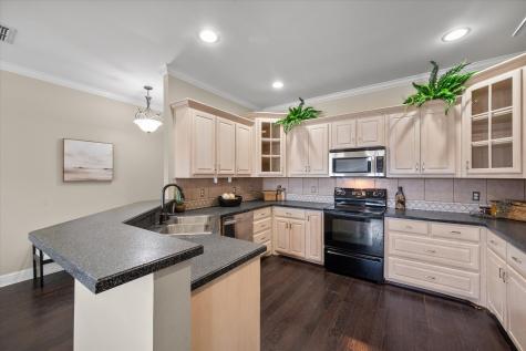 603 W 6th Avenue Corsicana TX 75110