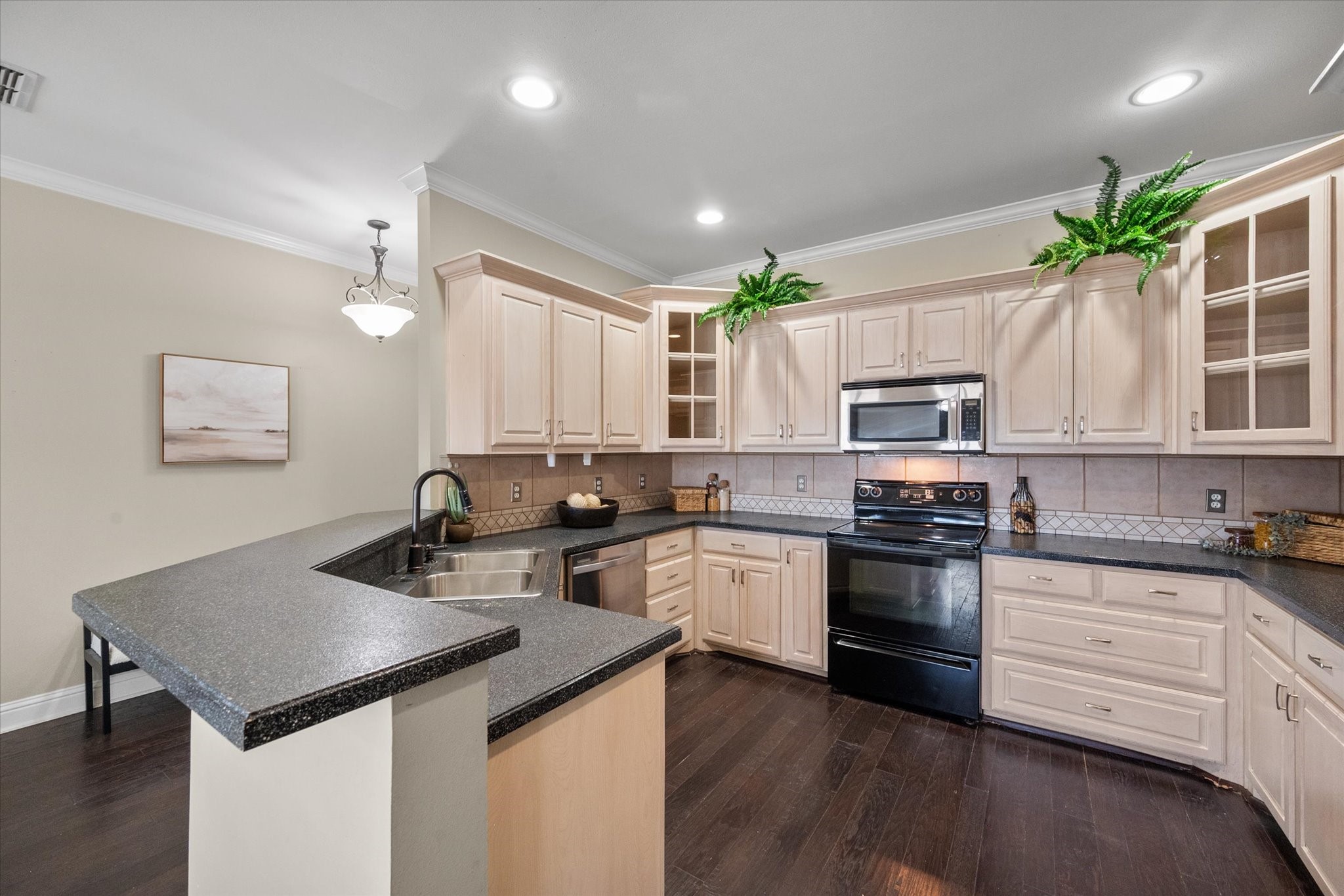 603 W 6th Avenue Corsicana TX 75110