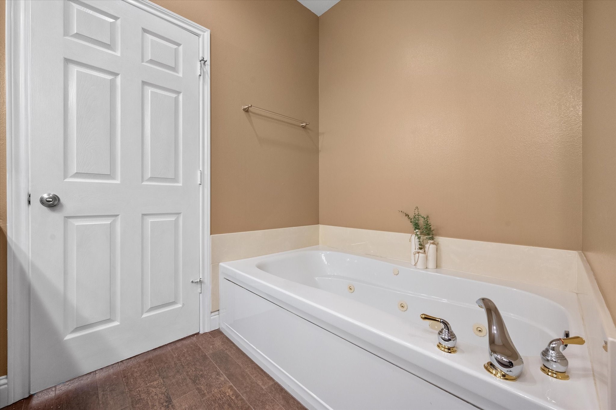 603 W 6th Avenue Corsicana TX 75110