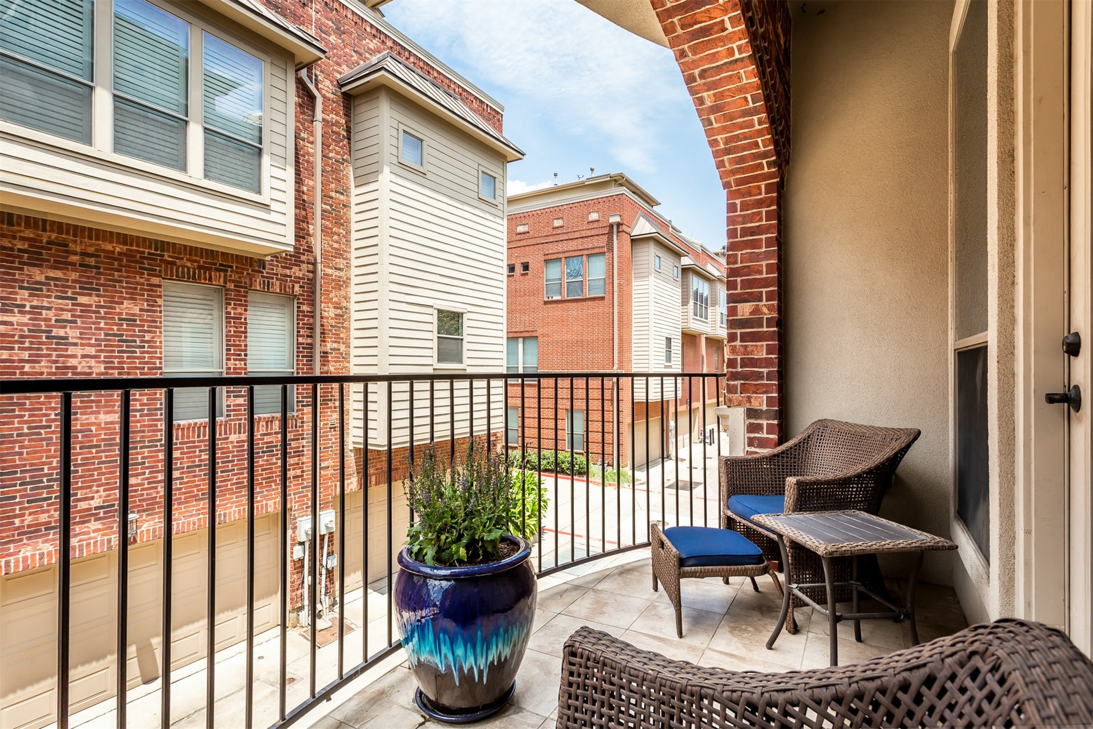 2226 City Market Lane Dallas TX 75201