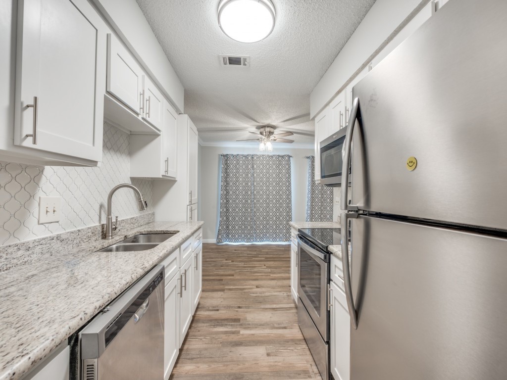 649 Timberline Drive Hurst TX 76053