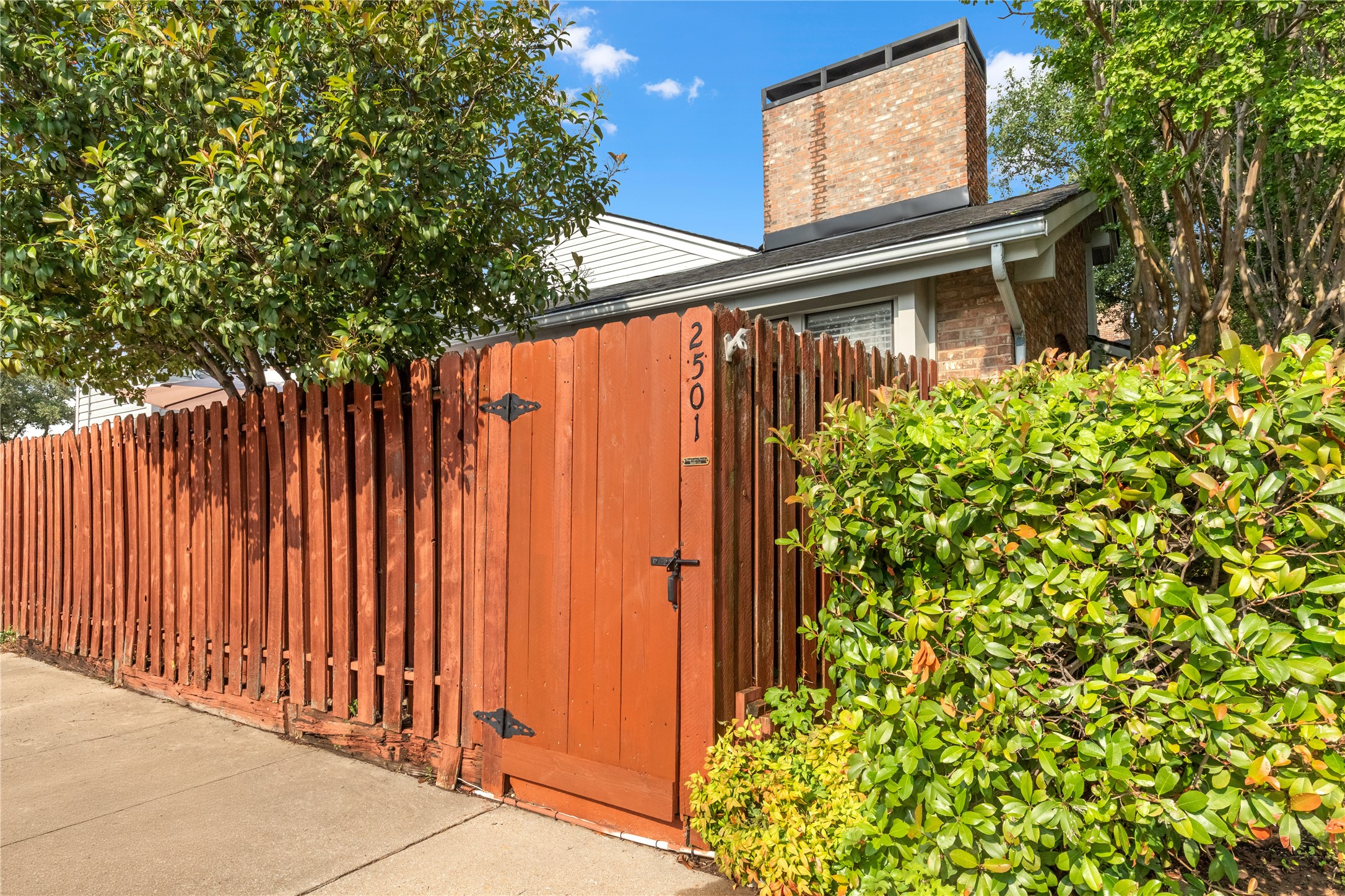 2501 Shady Ridge Drive Bedford TX 76021