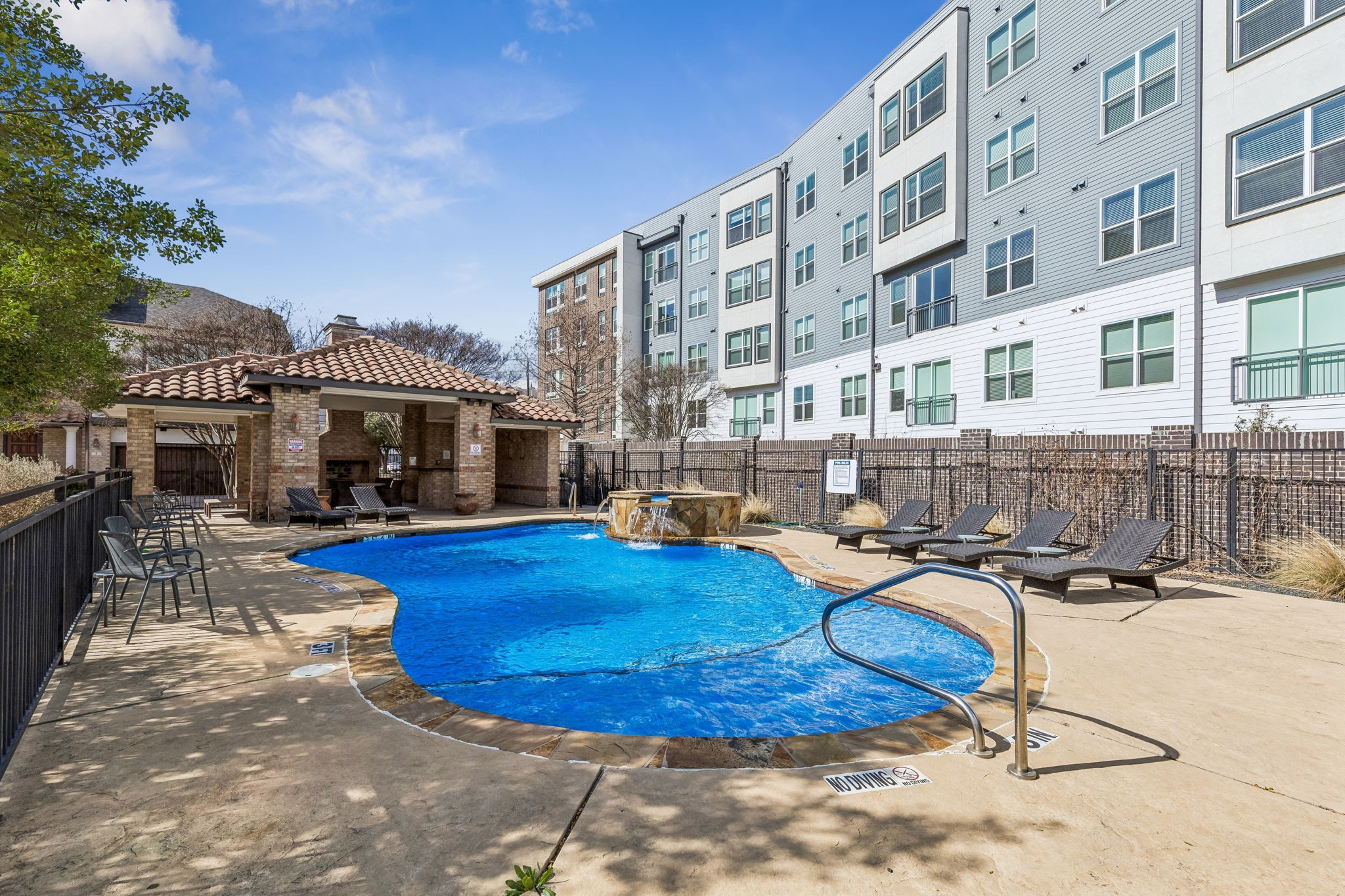 13900 Noel Road Dallas TX 75240