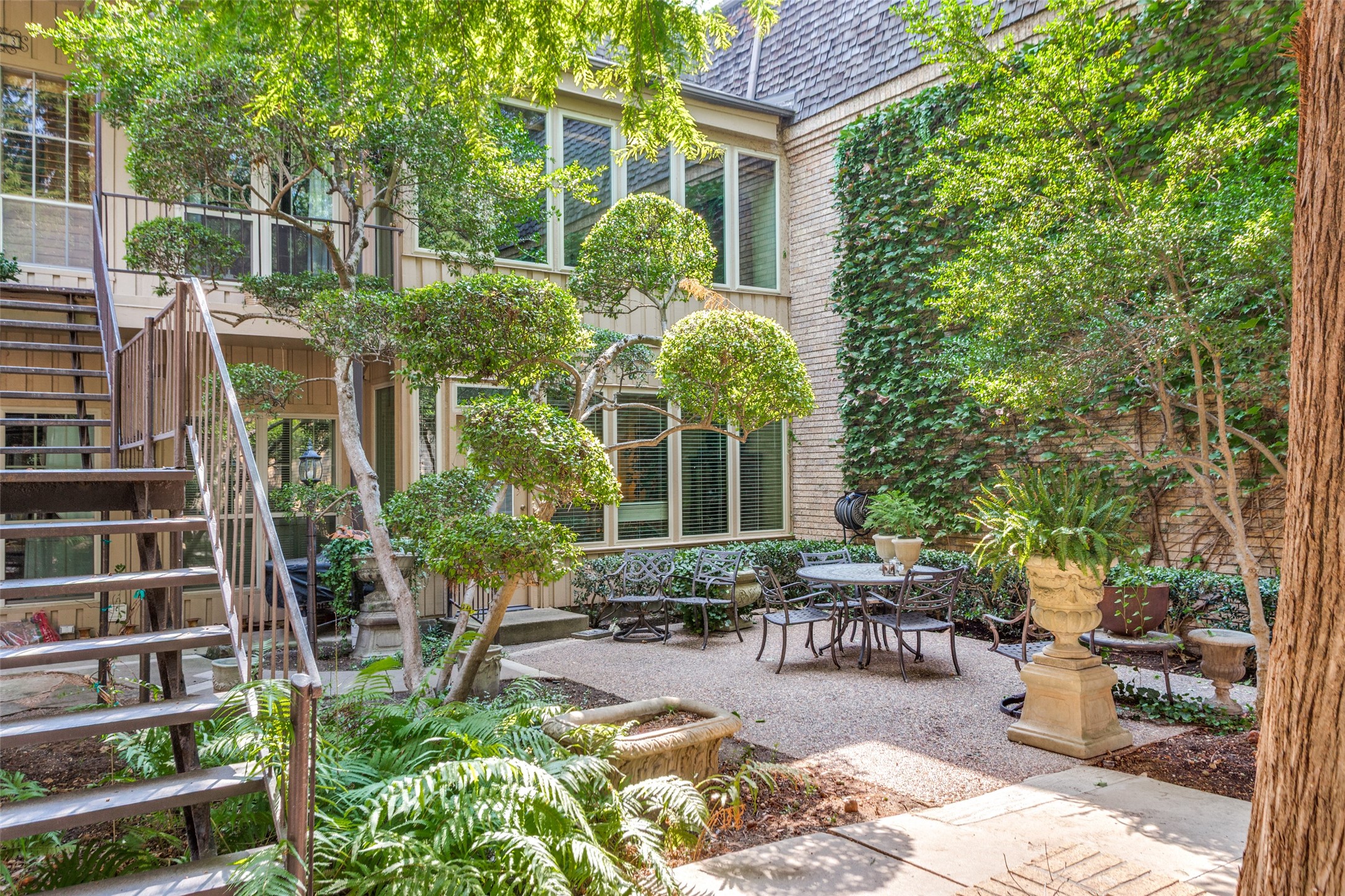 4312 Bellaire Drive S Fort Worth TX 76109