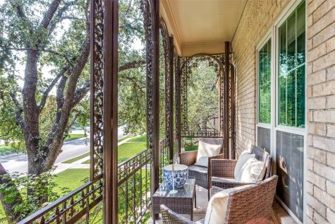 4312 Bellaire Drive S Fort Worth TX 76109