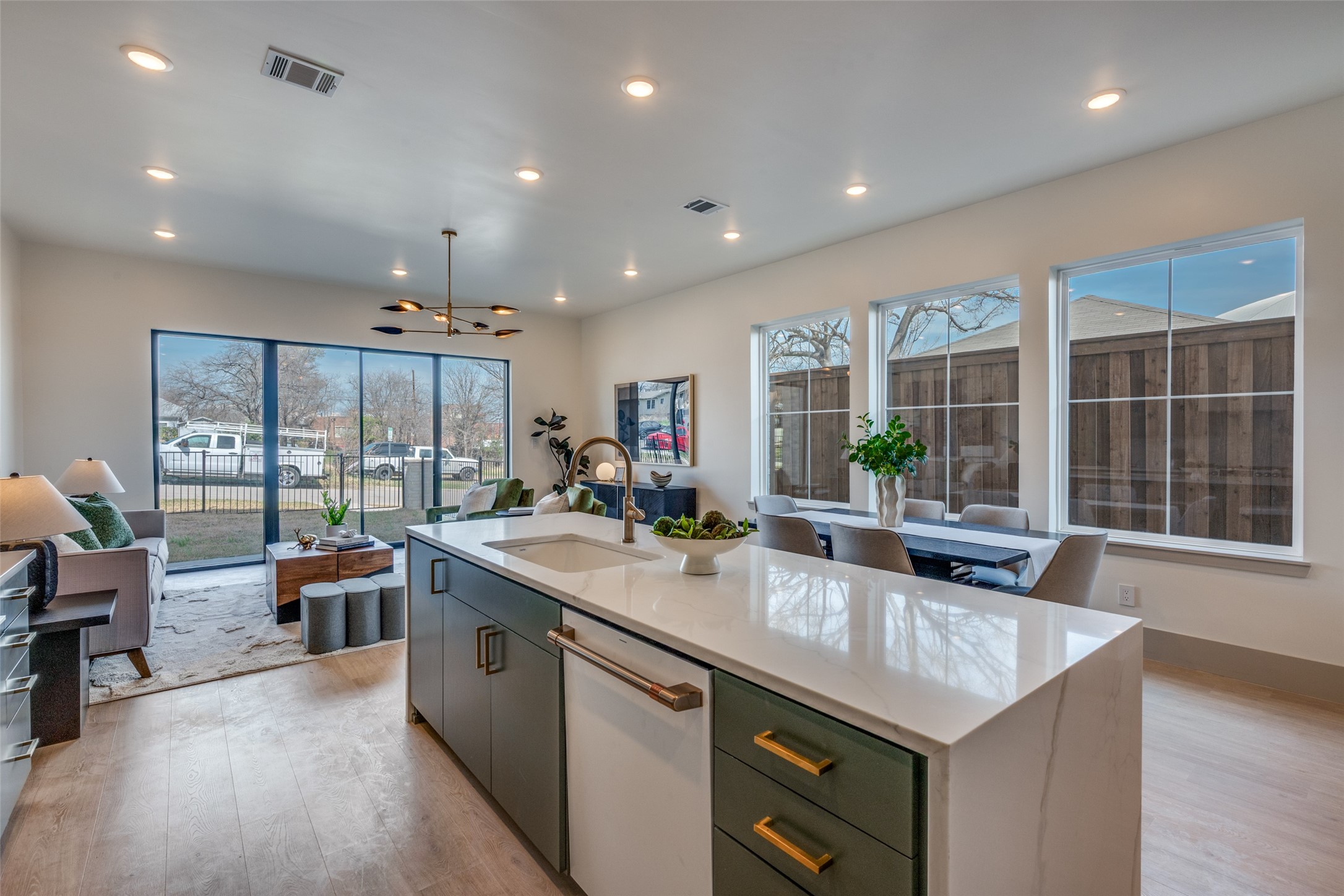 3613 Lafayette Fort Worth TX 76107