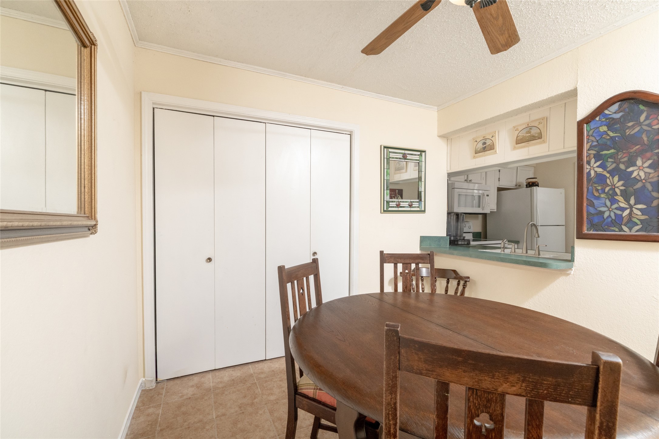 2331 N Davis Drive Arlington TX 76012