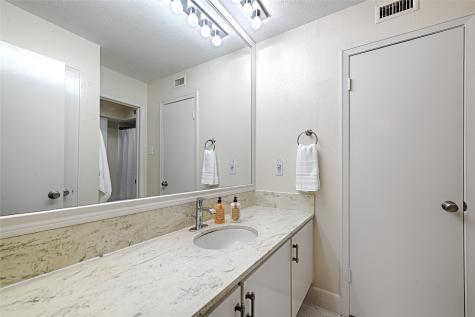 10757 Villager Road Dallas TX 75230