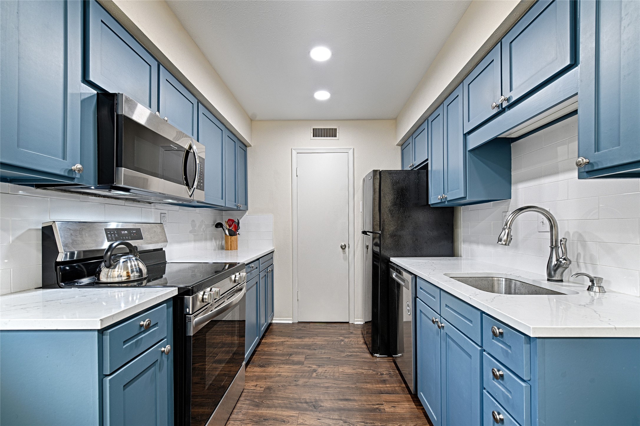10757 Villager Road Dallas TX 75230