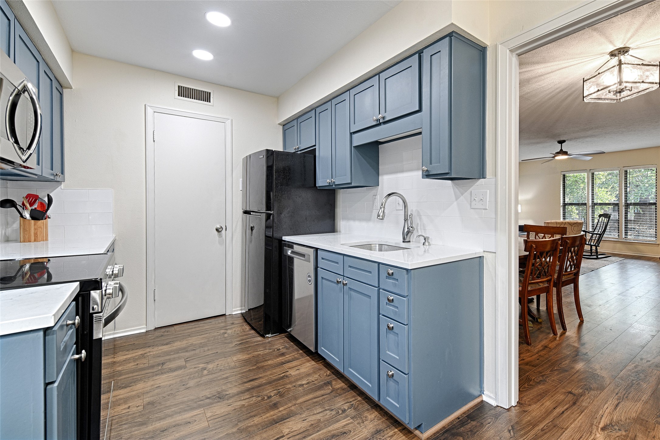 10757 Villager Road Dallas TX 75230