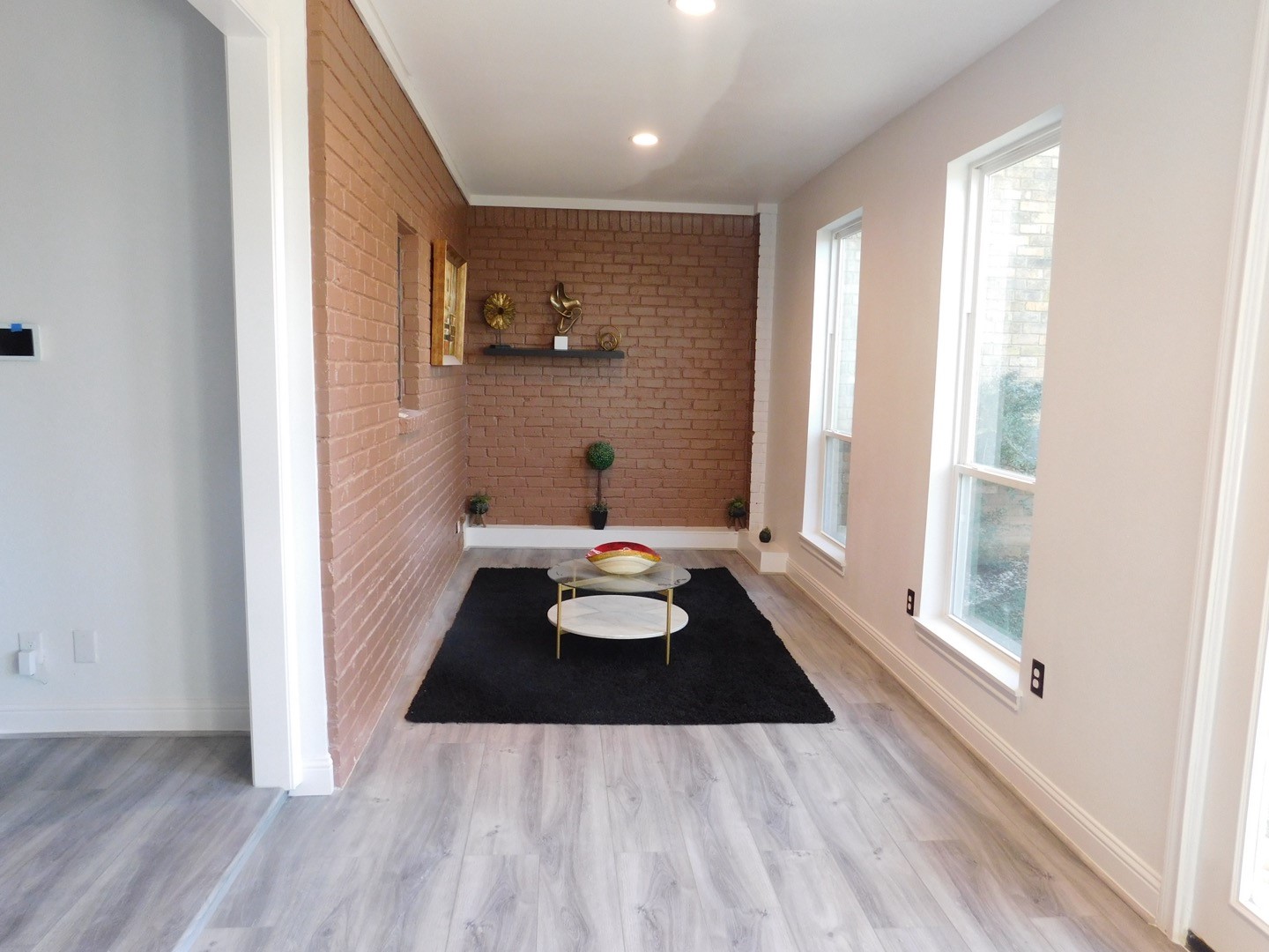 622 Crowley Road Arlington TX 76012