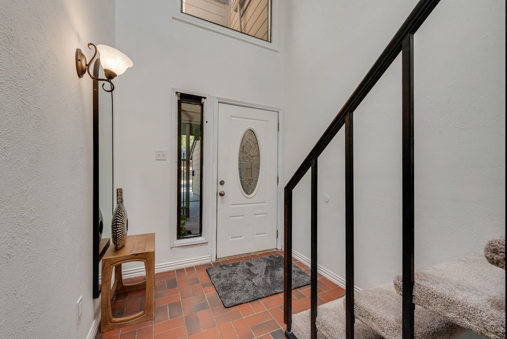 3211 Whispering Oak Farmers Branch TX 75234