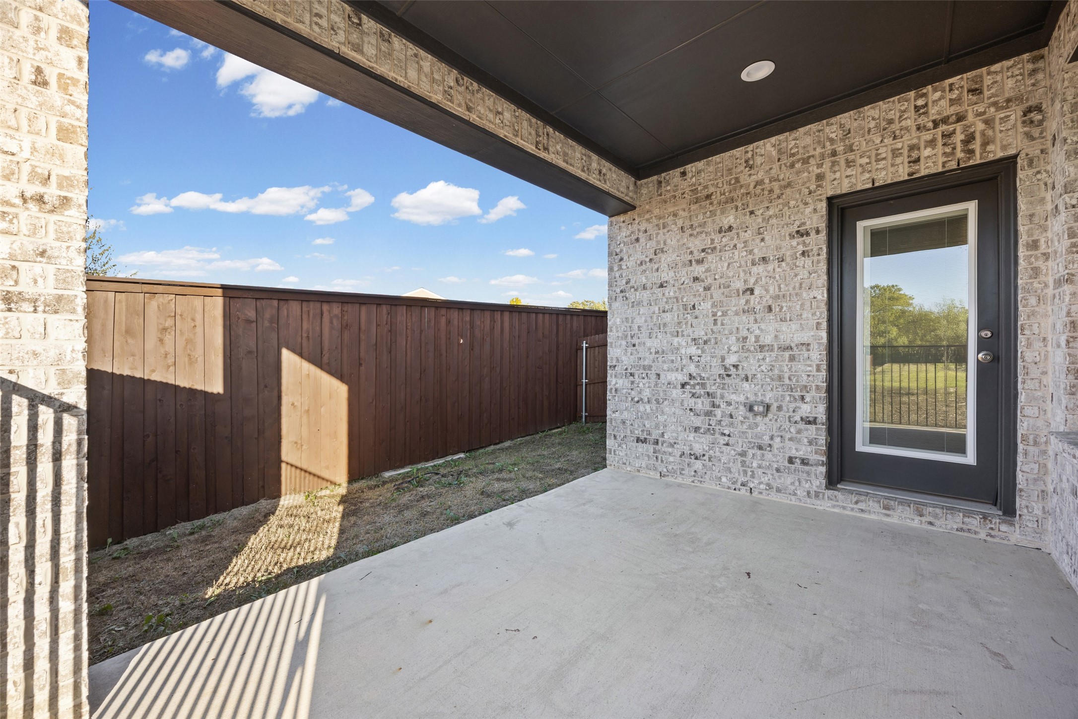 519 Sandiford Court Mansfield TX 76063