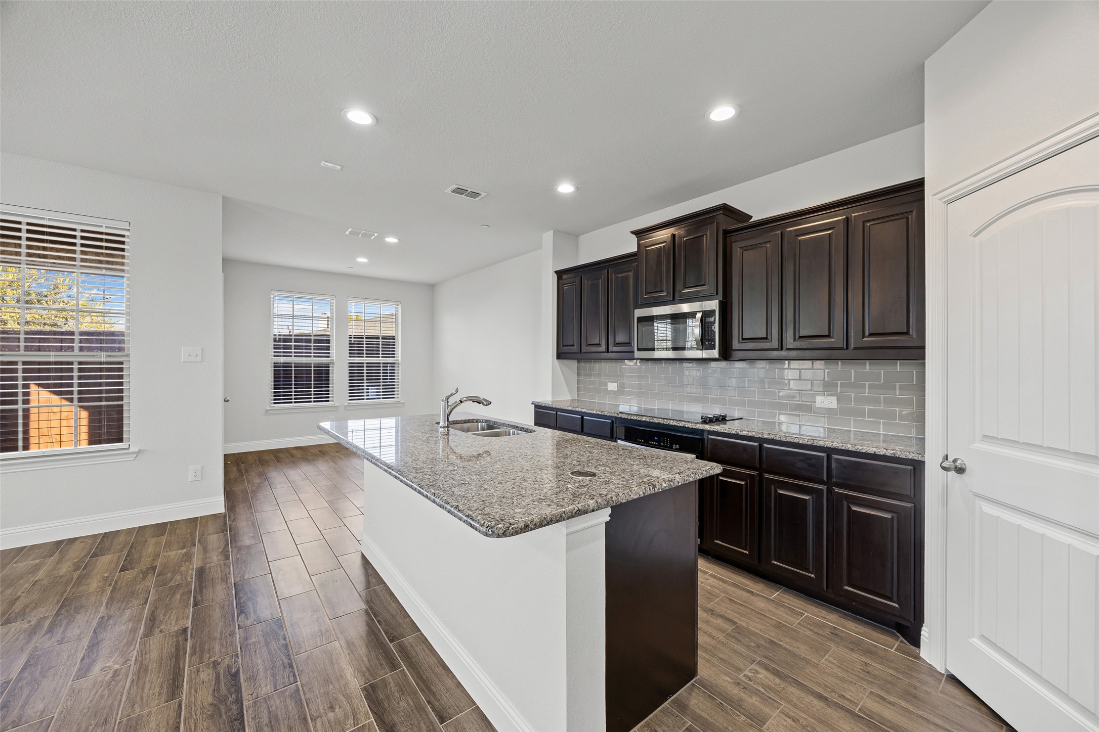 519 Sandiford Court Mansfield TX 76063