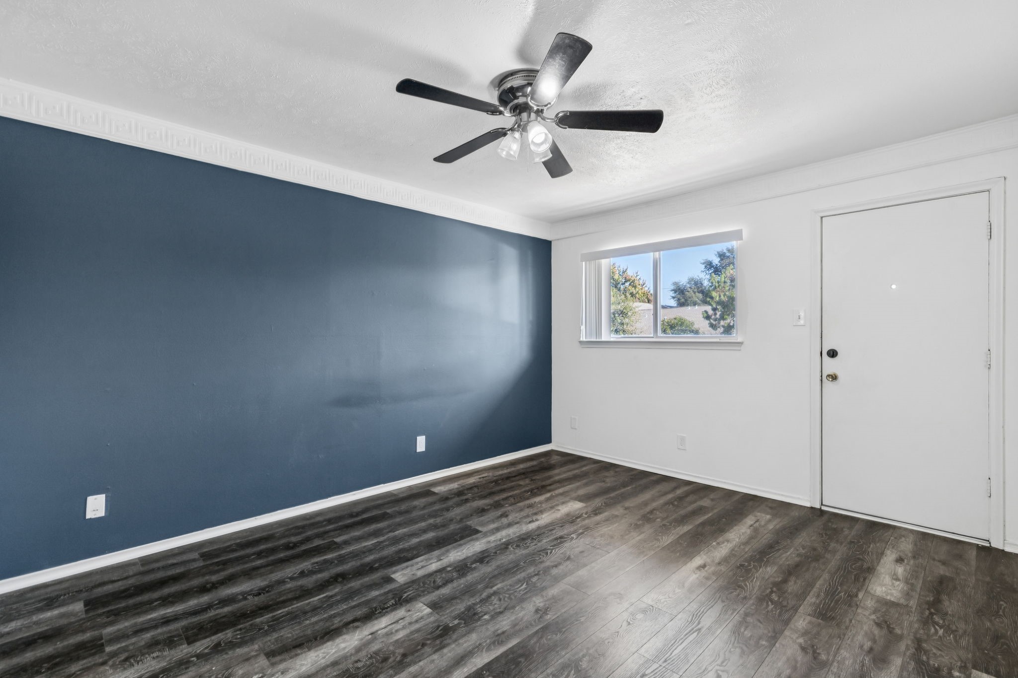 5014 Les Chateaux Drive Dallas TX 75235