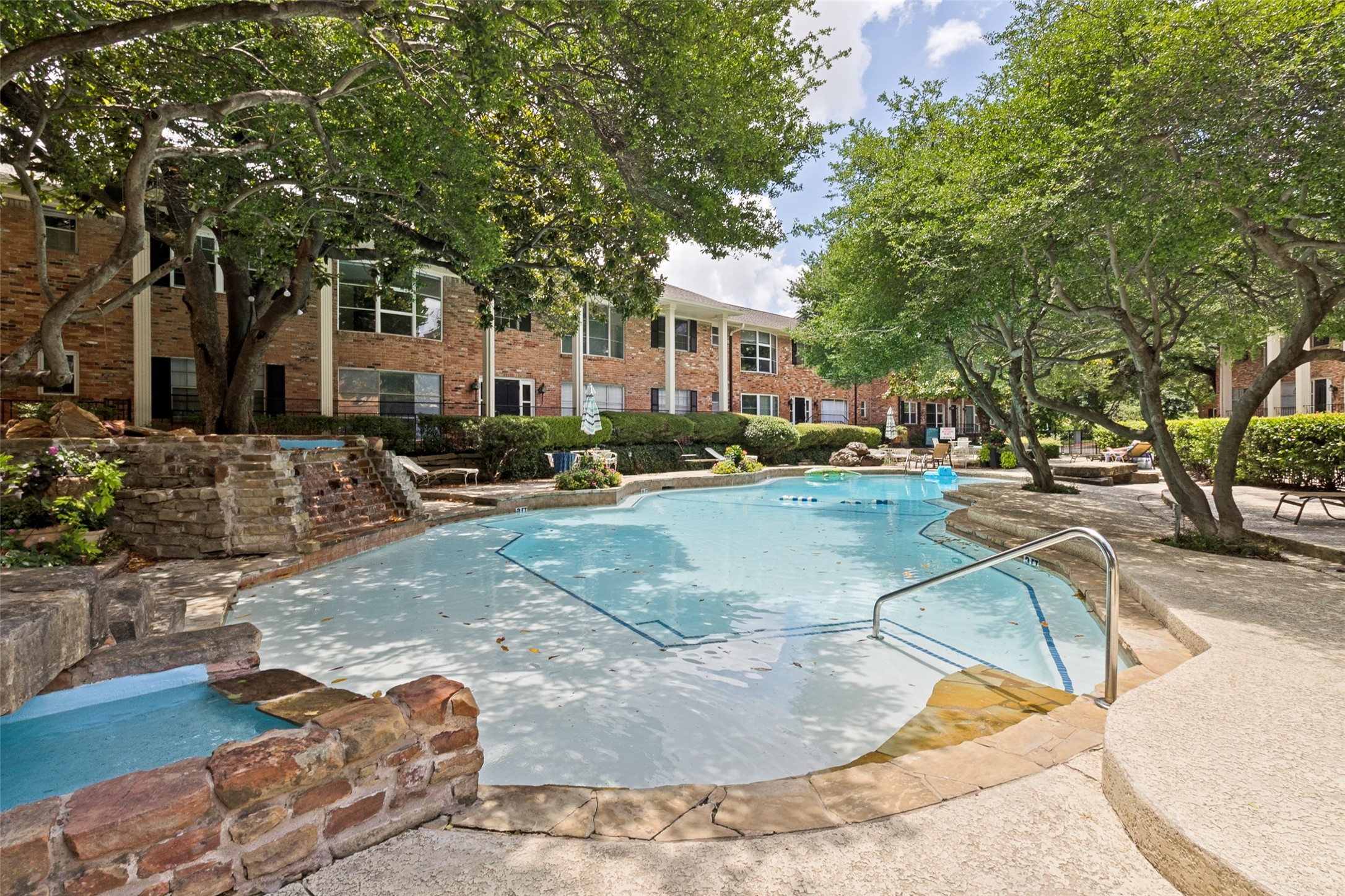 3031 Mahanna Springs Drive Dallas TX 75235