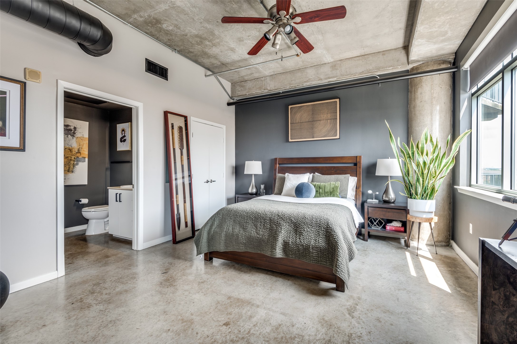 1001 Belleview Street Dallas TX 75215