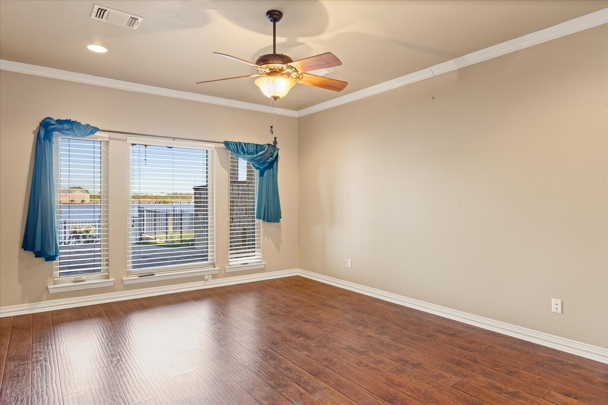 603 N Avalon Court Granbury TX 76048