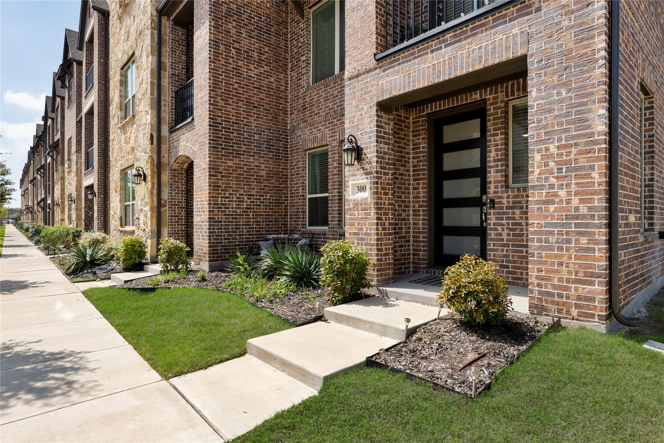 300 Colusa Drive Lewisville TX 75056