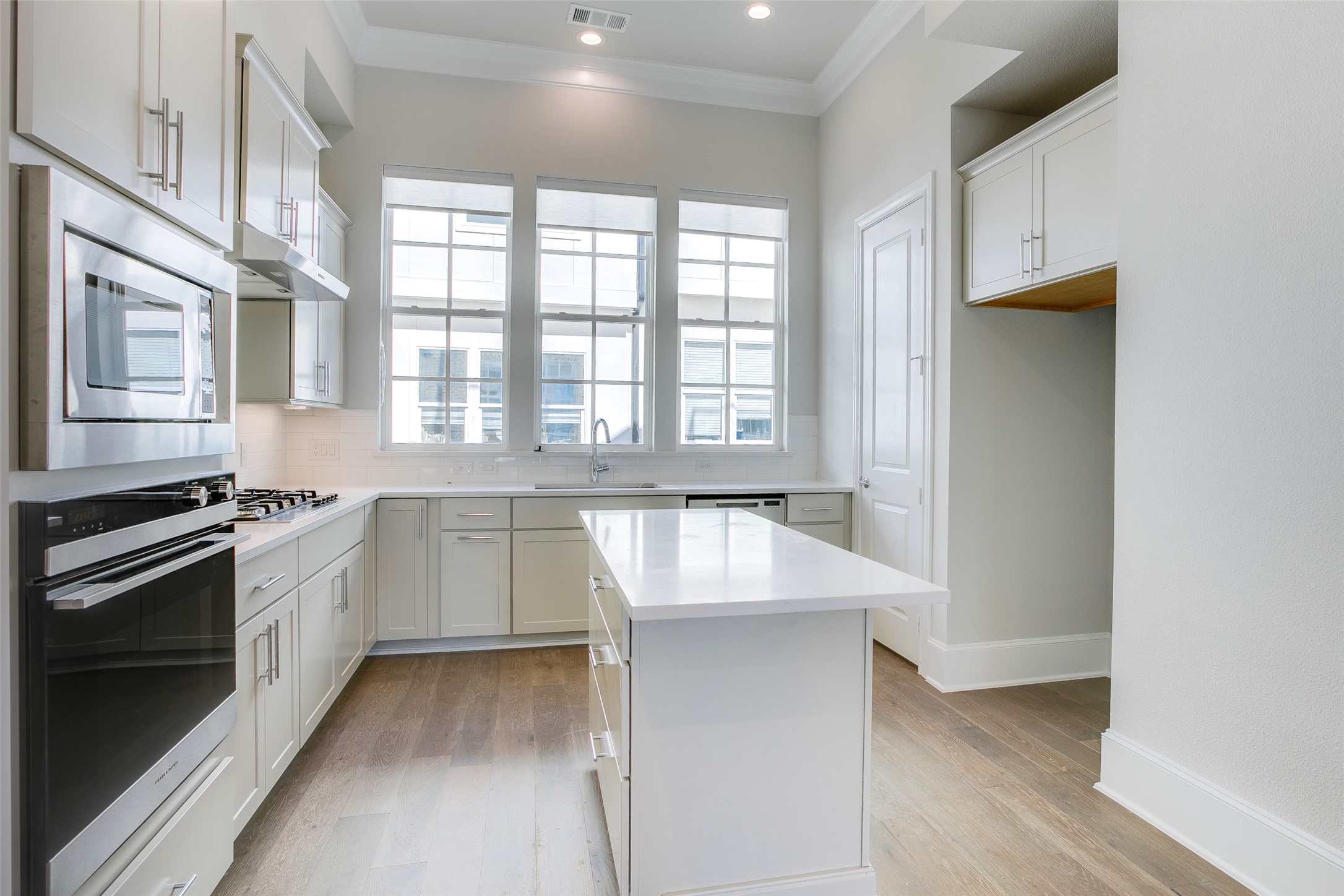 4651 New Water Lane Dallas TX 75219