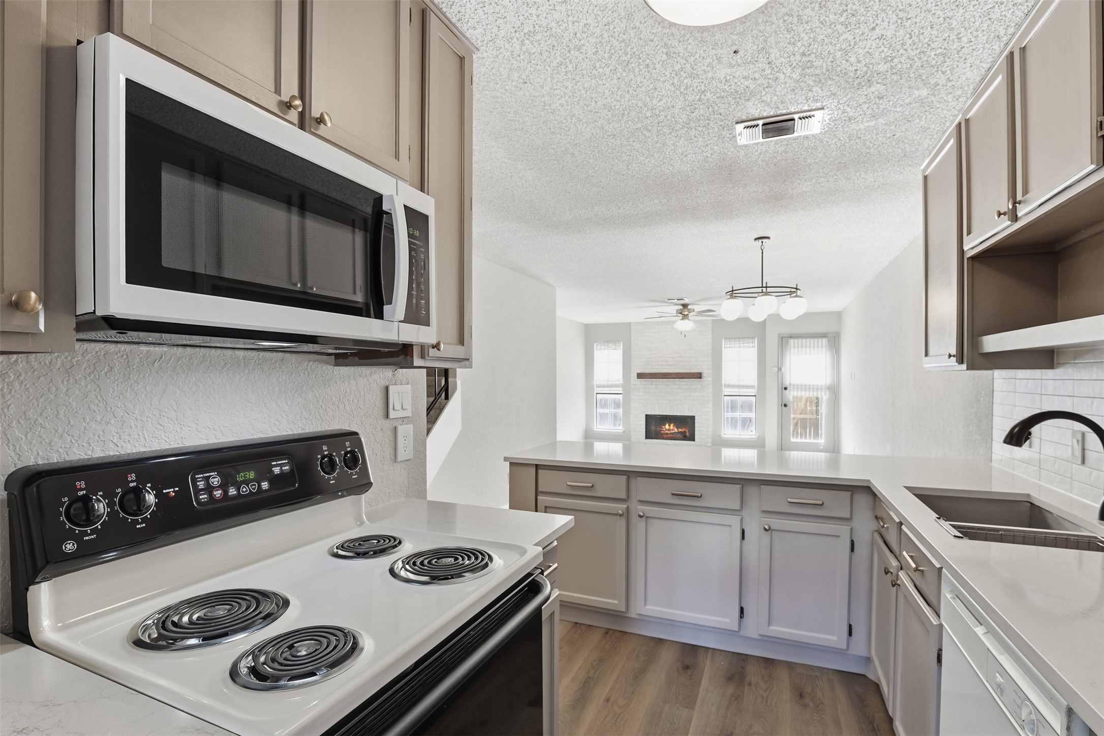 7429 Kingswood Drive Fort Worth TX 76133