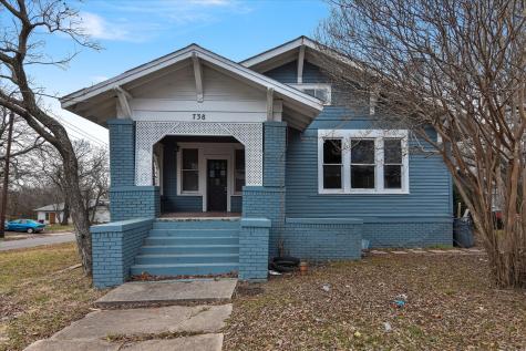 738 SW 1st Street Paris TX 75460