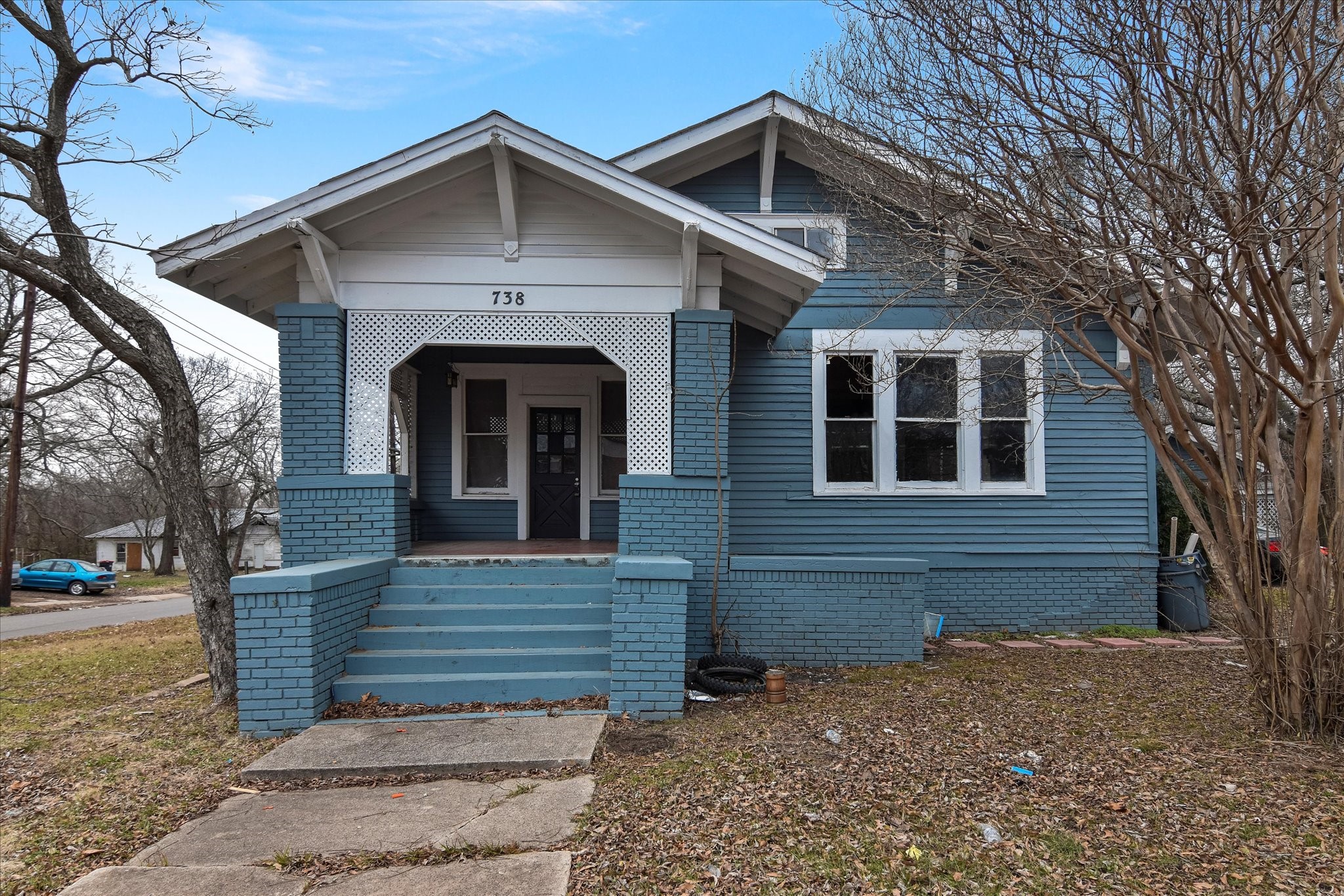738 SW 1st Street Paris TX 75460