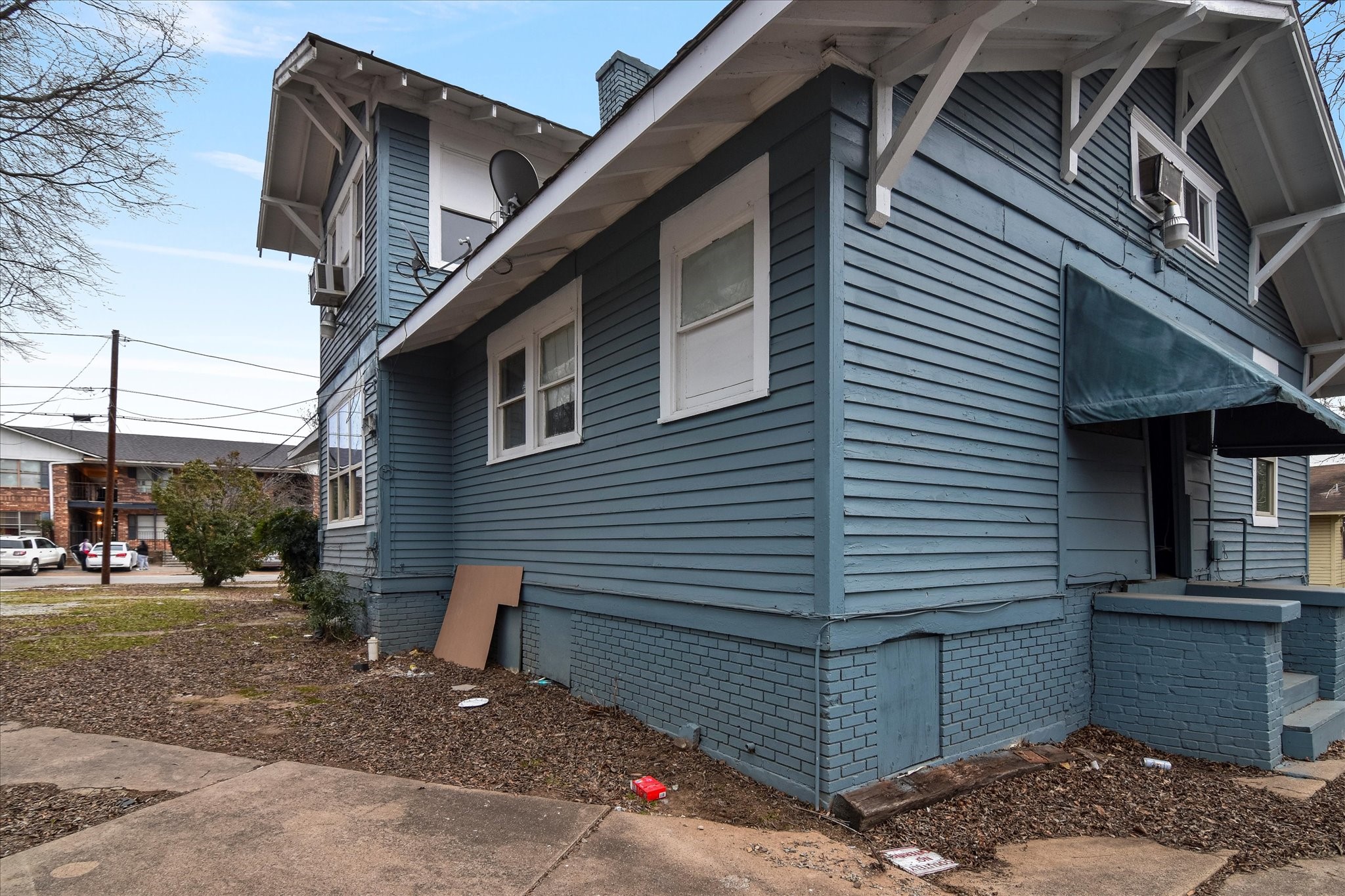 738 SW 1st Street Paris TX 75460