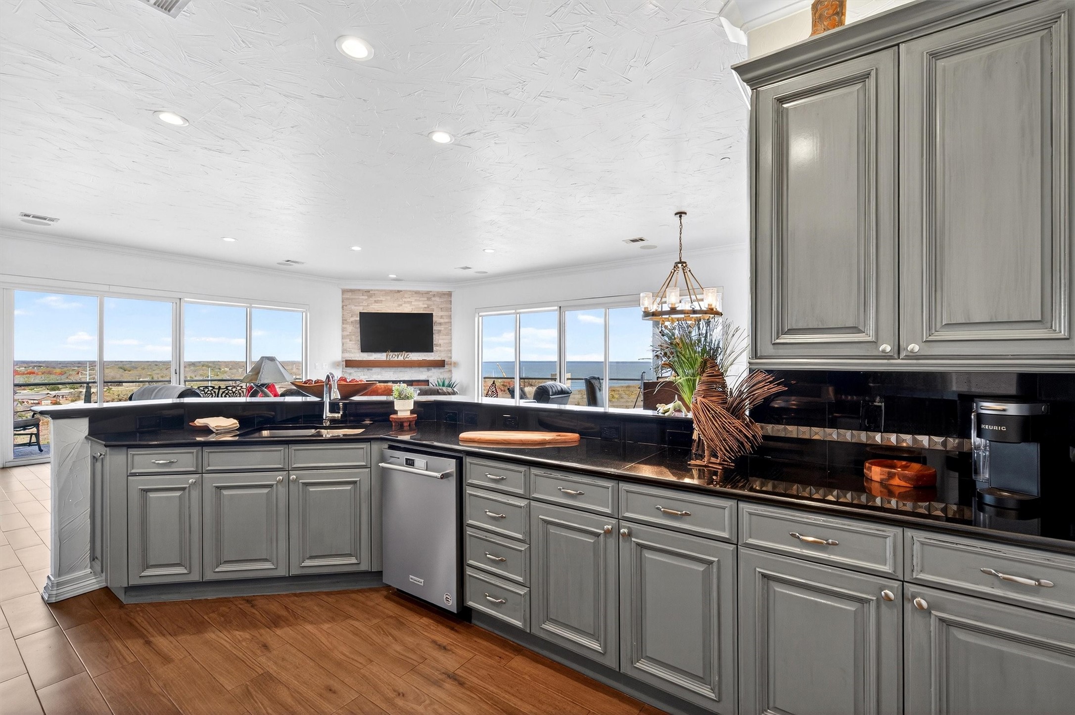 101 Diamond Pointe Loop Denison TX 75020