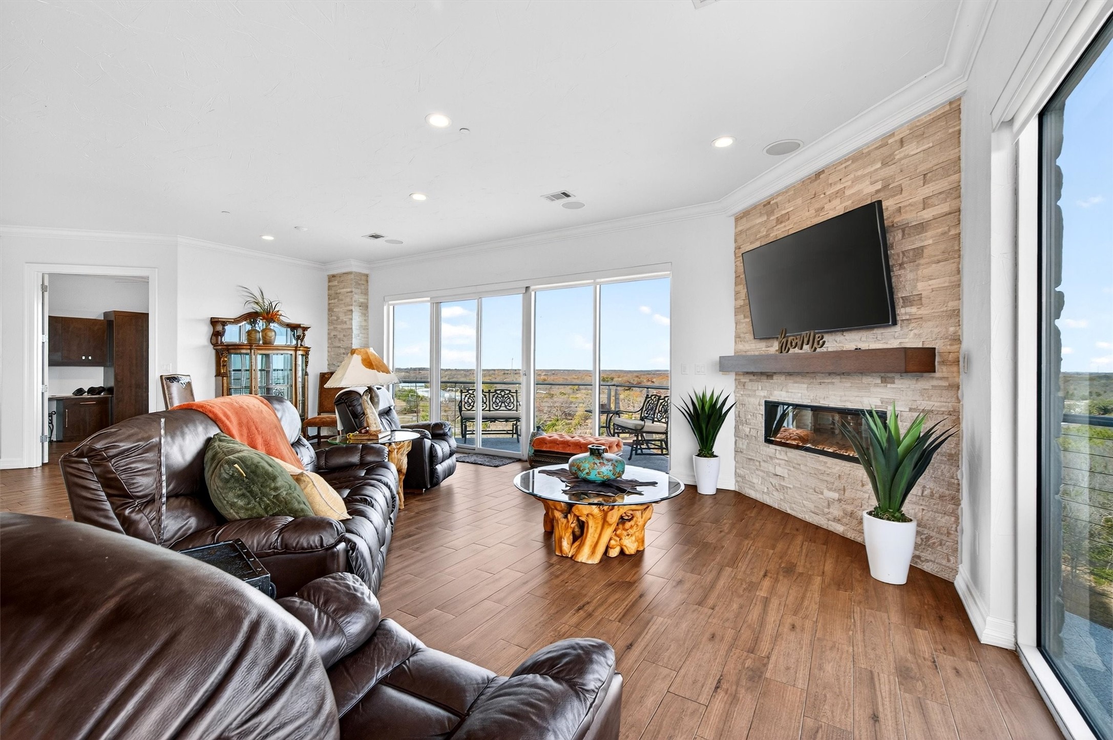 101 Diamond Pointe Loop Denison TX 75020
