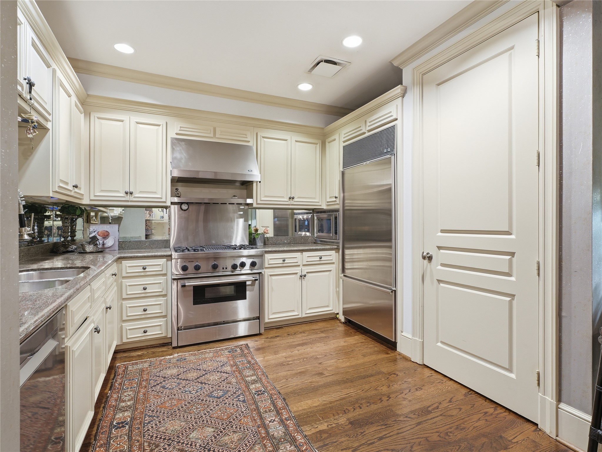 3505 Turtle Creek Boulevard Dallas TX 75219
