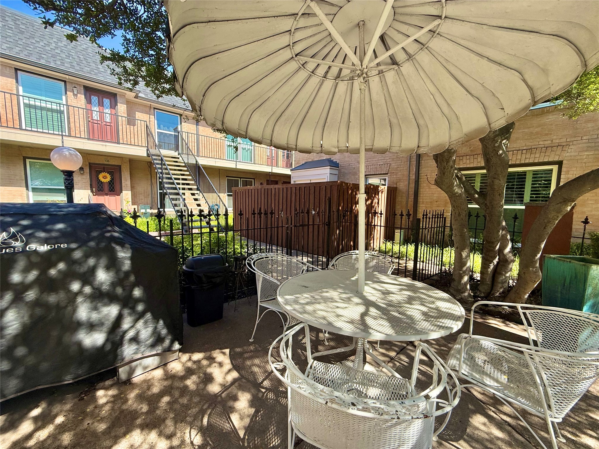7830 Meadow Park Drive Dallas TX 75230