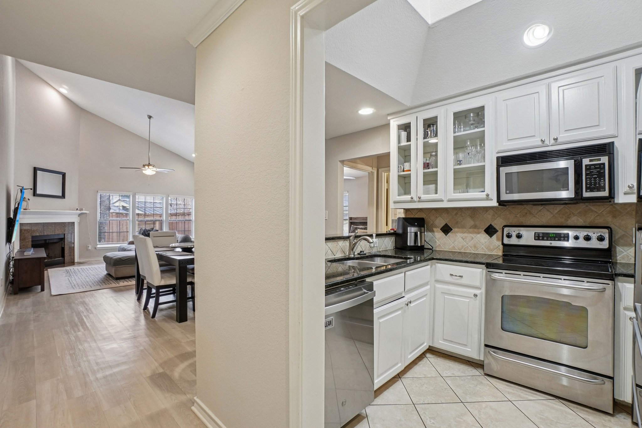 9437 Timberleaf Drive Dallas TX 75243
