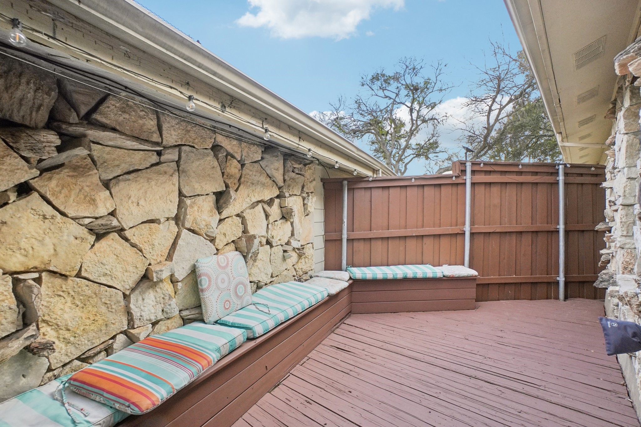 9437 Timberleaf Drive Dallas TX 75243