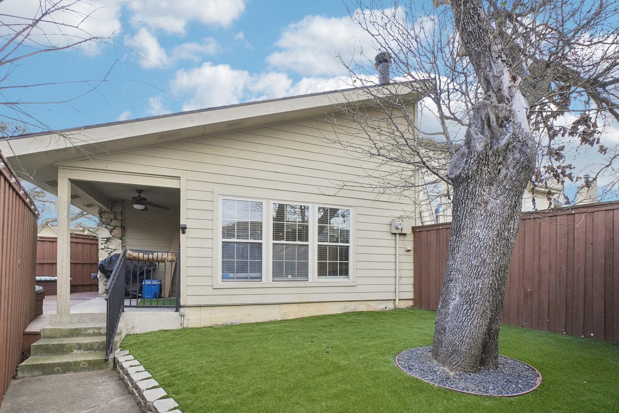9437 Timberleaf Drive Dallas TX 75243