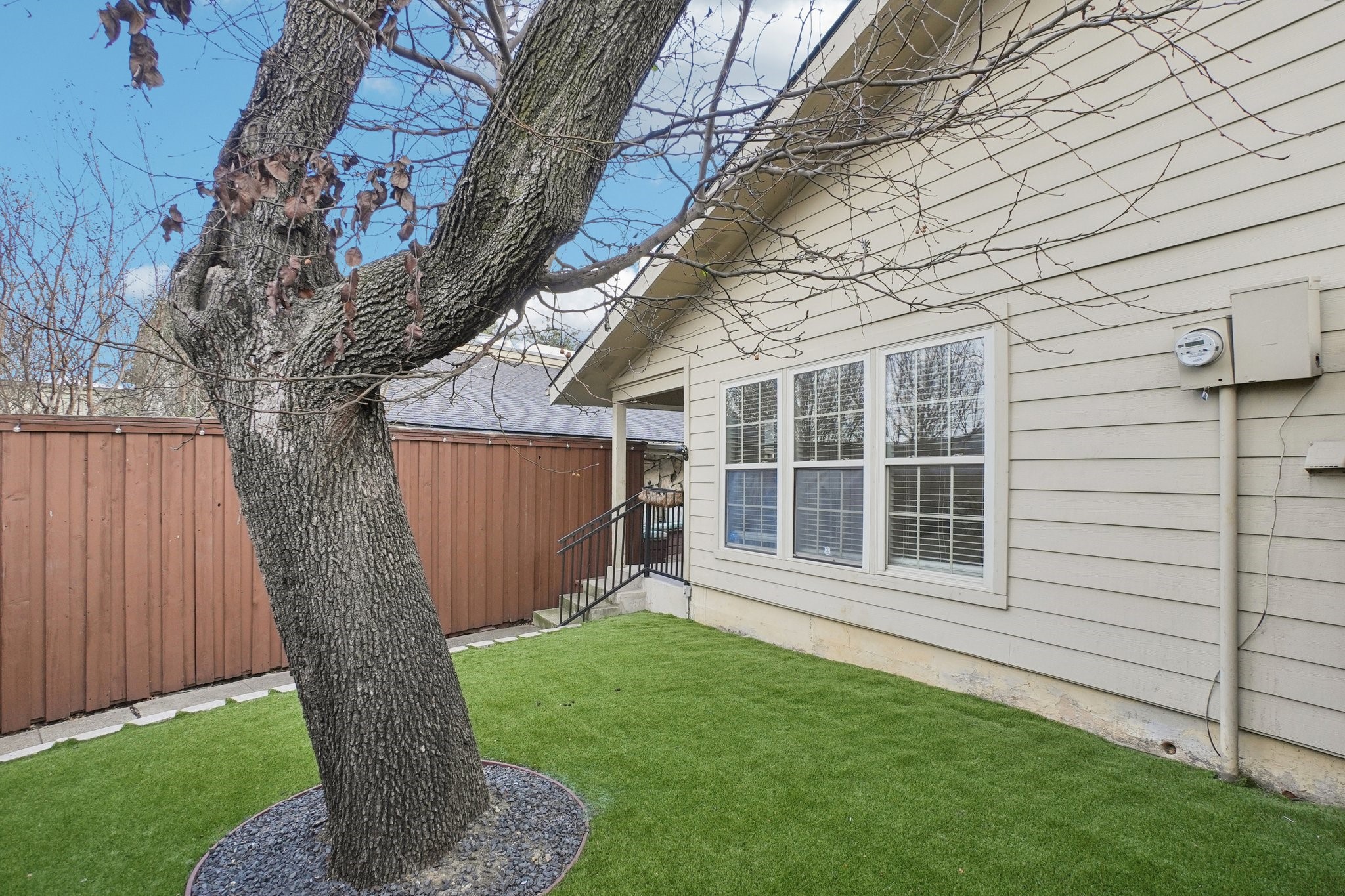 9437 Timberleaf Drive Dallas TX 75243