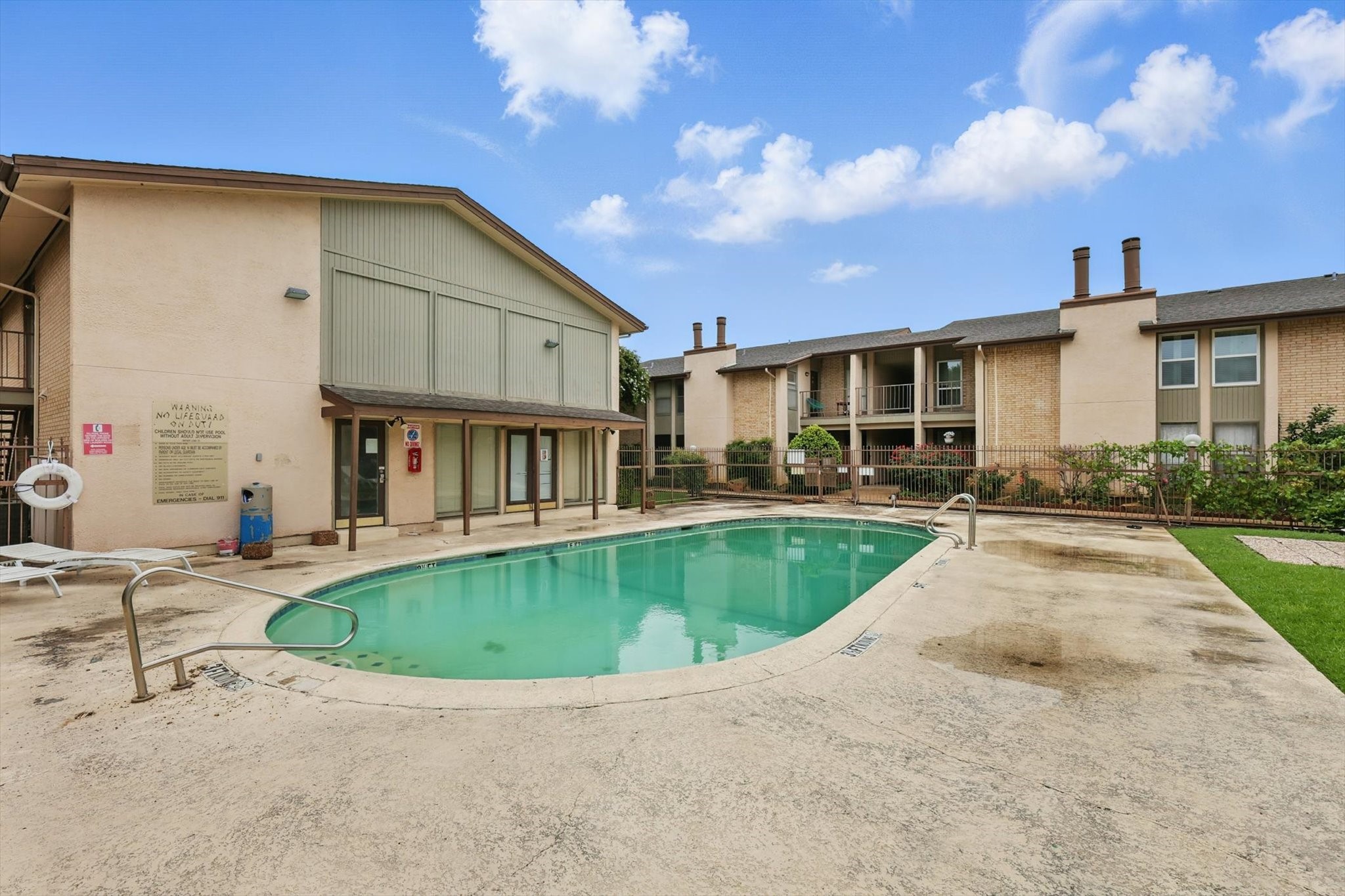 12824 Midway Road Dallas TX 75244