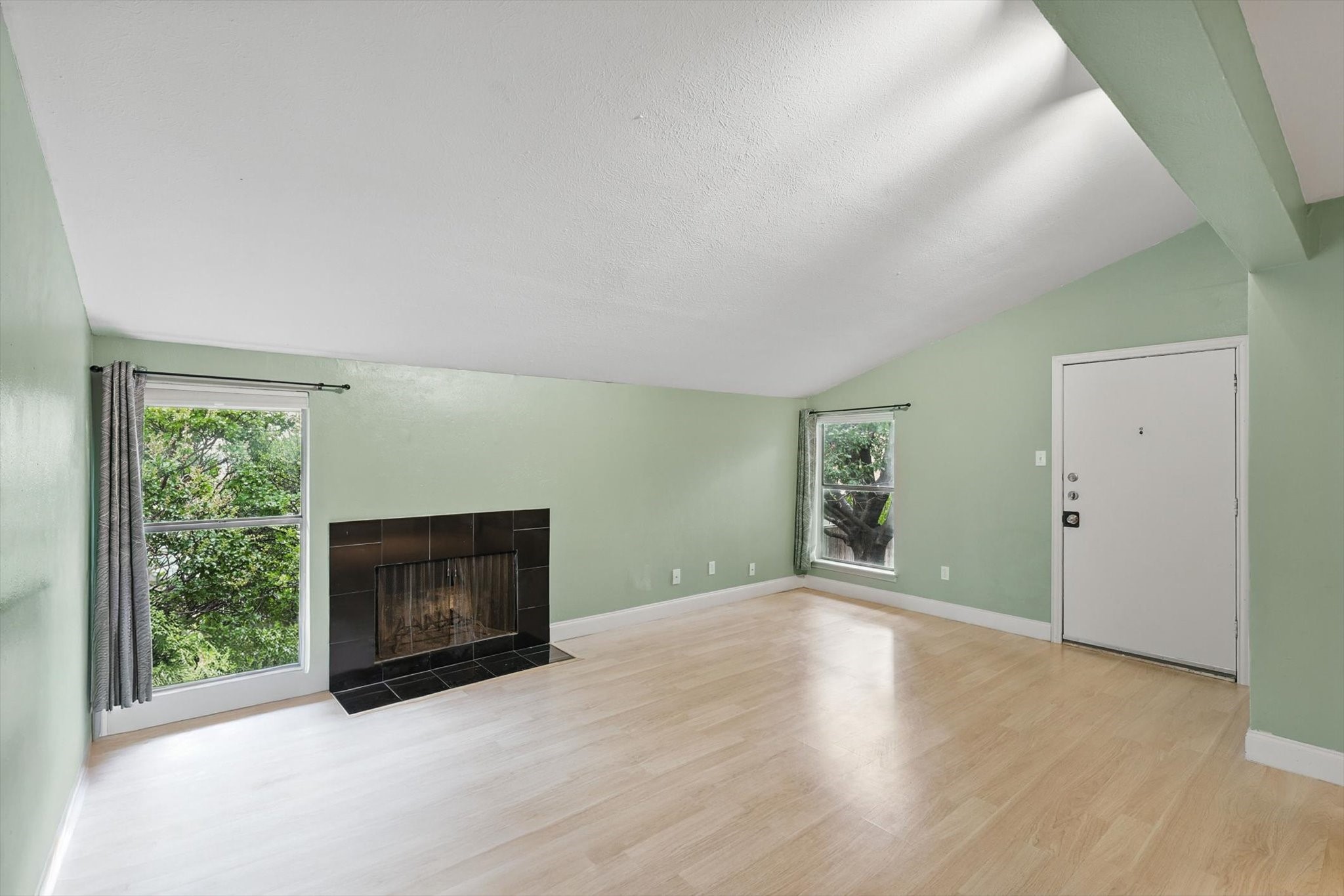 12824 Midway Road Dallas TX 75244